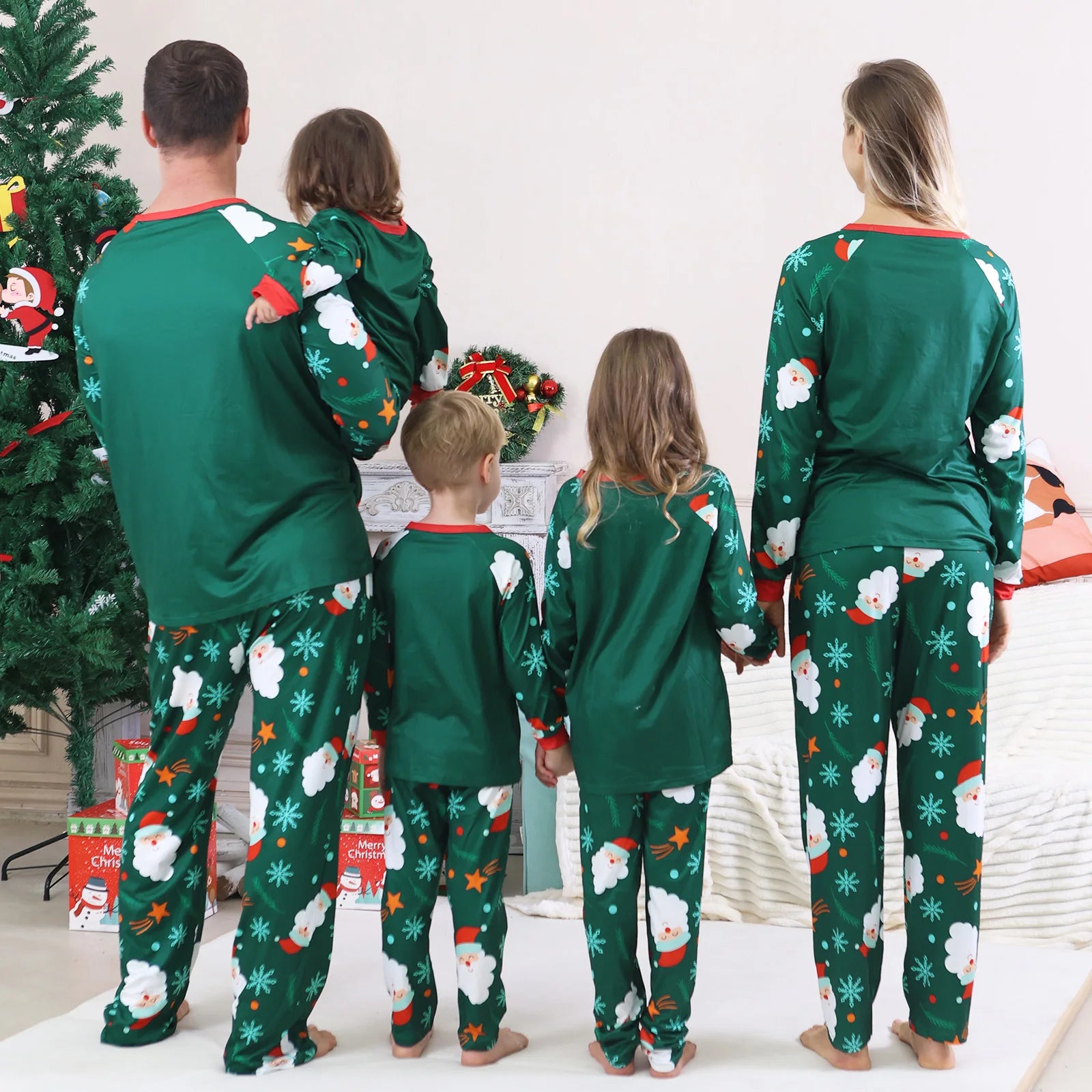 Santa Claus Green Print Christmas Pyjamas